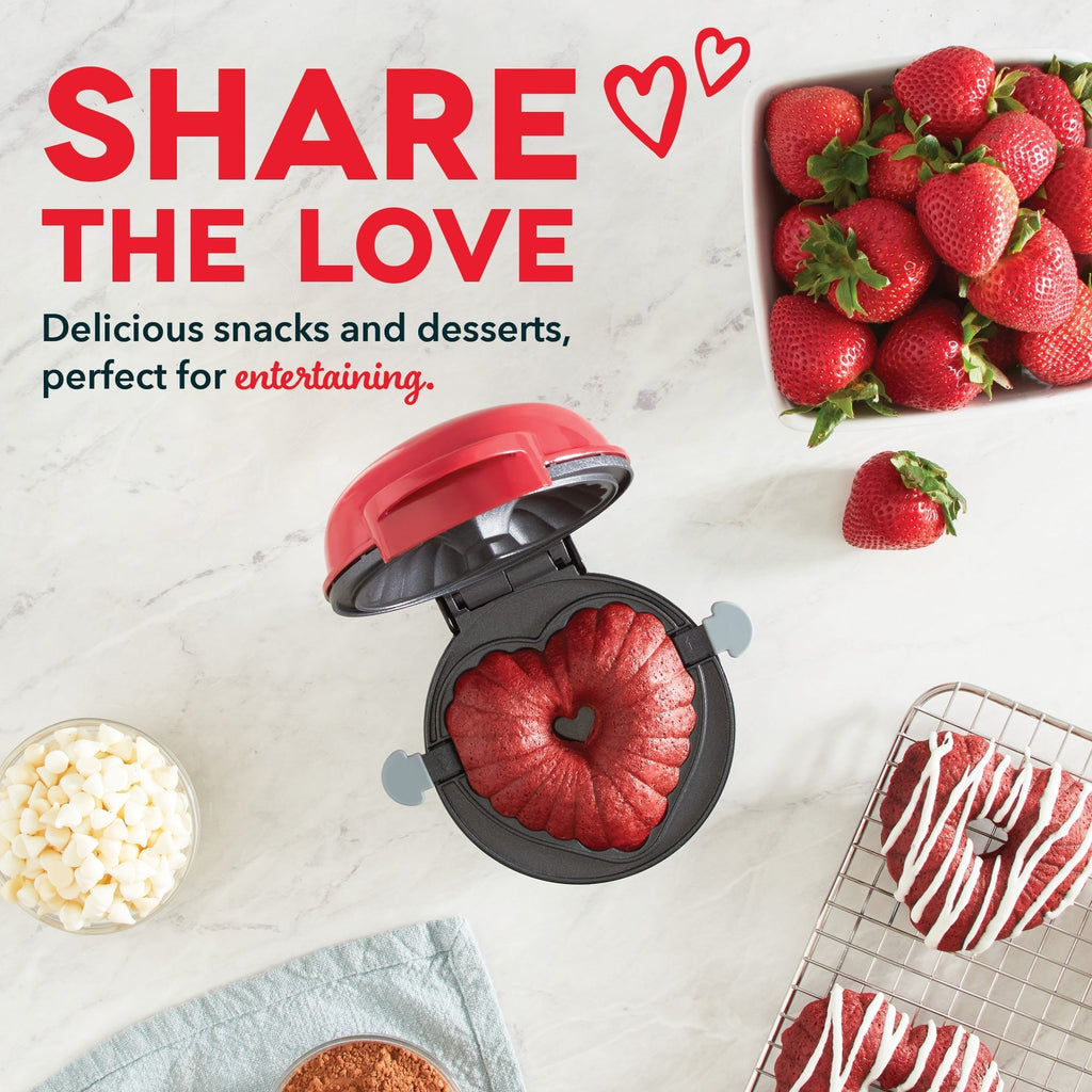 Mini Heart Bundt Cake Maker